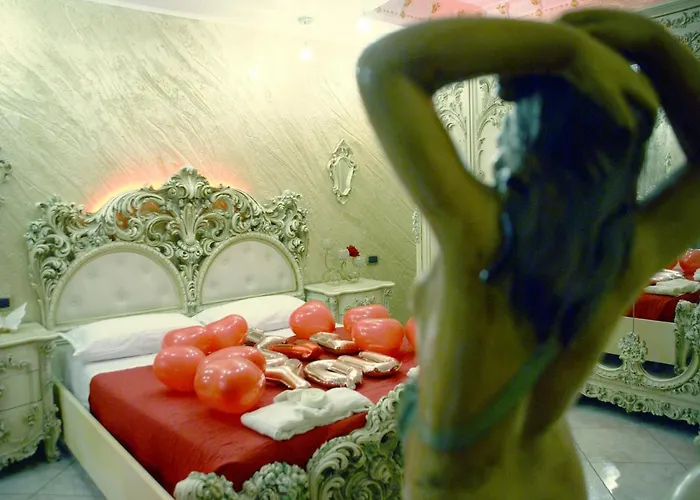 Gold Luxury Suite Home Roma